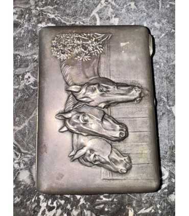 Портсигар "три коня"