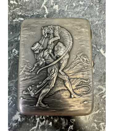 Портсигар "Витязь в тигриной шкуре"