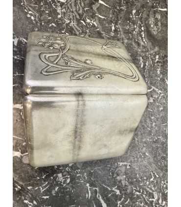 Портсигар "Цветок"