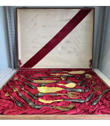 Большой набор столовых предметов