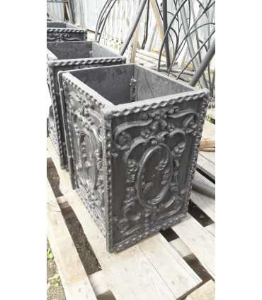 Урна чугунная квадратная