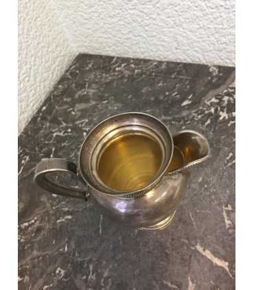 Молочник
