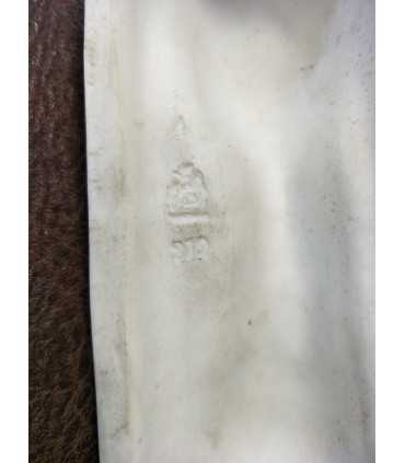 Статуэтка "Девушка под одеялом"