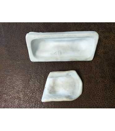 Статуэтка "Девушка под одеялом"