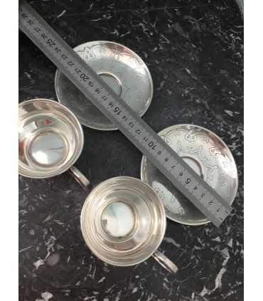 Две чайных пары