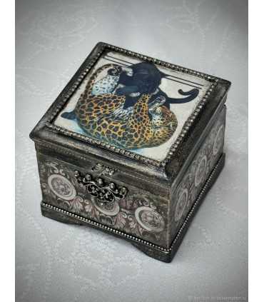 Шкатулка малышка "Нежные хищницы"