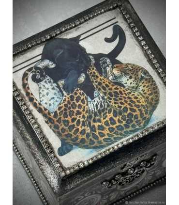 Шкатулка малышка "Нежные хищницы"