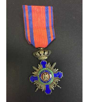 Знак ордена «Звезда Румынии» с мечами IV степени