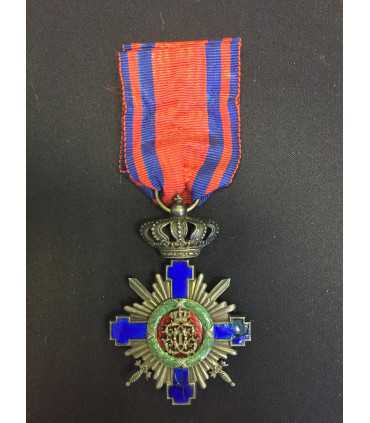 Знак ордена «Звезда Румынии» с мечами IV степени
