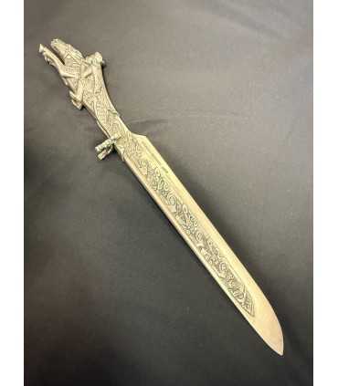 Нож для бумаги