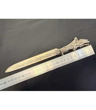 Нож для бумаги