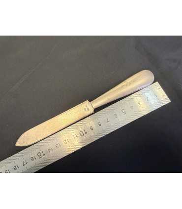 Нож для бумаги