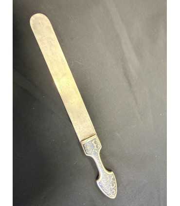 Нож для бумаги