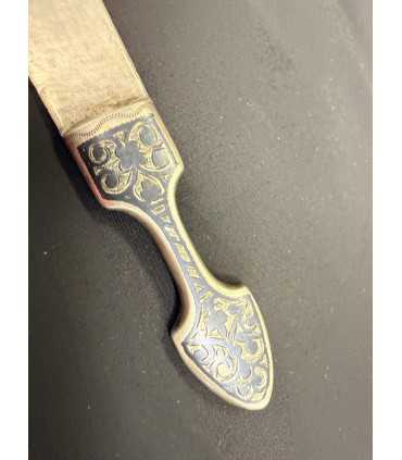 Нож для бумаги