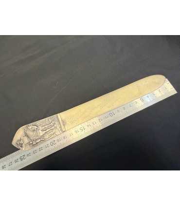 Нож для бумаги