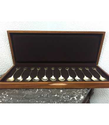 Набор ложек