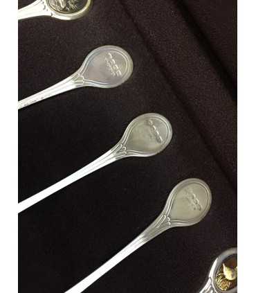 Набор ложек