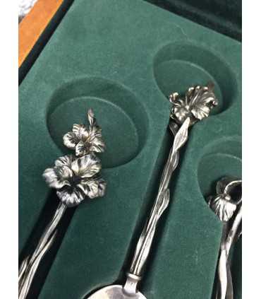 Набор ложек