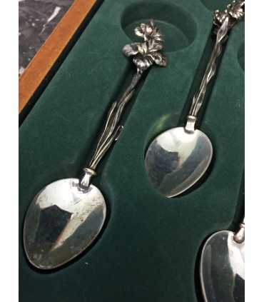 Набор ложек