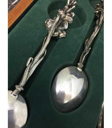 Набор ложек