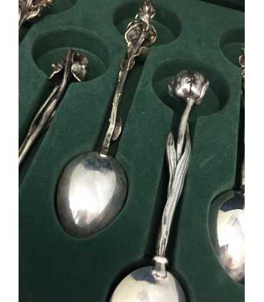 Набор ложек