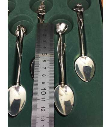 Набор ложек