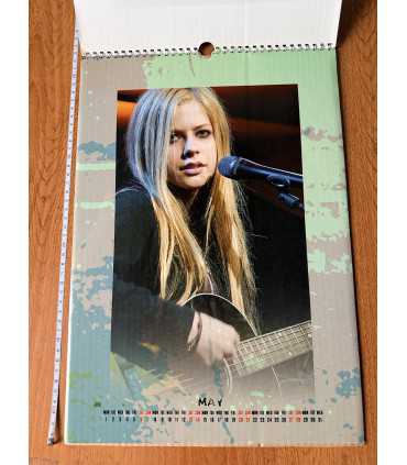 Календарь Avril Lavigne
