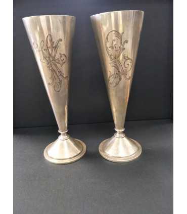 Пара фужеров