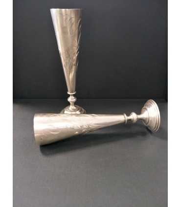 Пара фужеров