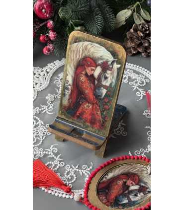 Год Лошади: Подставка под телефон Идиллия