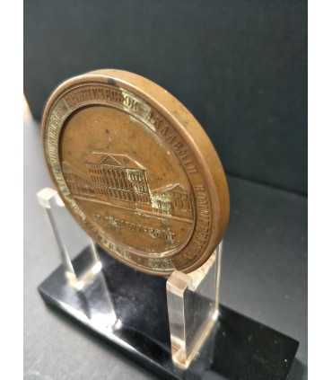 Медаль настольная Юбилейная к «50-летию создания Московской практической академии коммерческих наук»