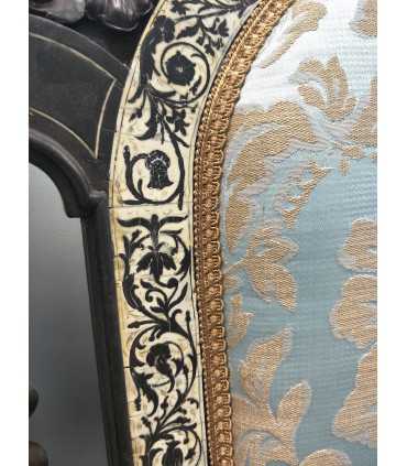 Диван и пара кресел