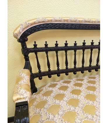 Комплект: диван, пара кресел и пара стульев