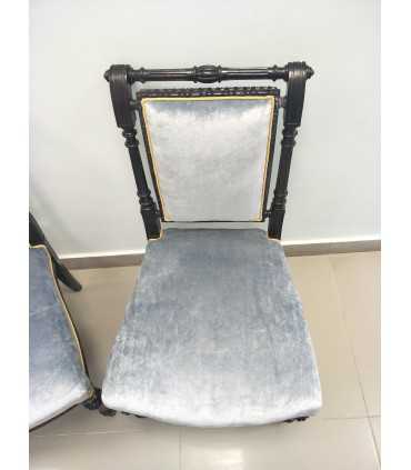 Пара стульев