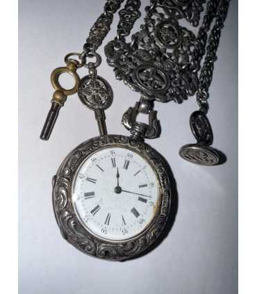 Шатлен с часами