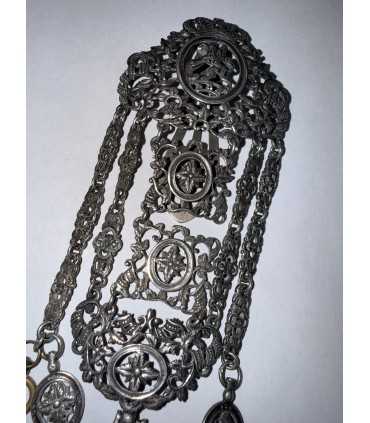 Шатлен с часами