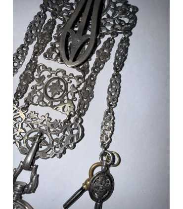 Шатлен с часами