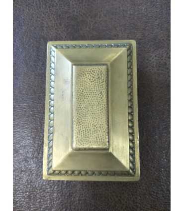 Металлическая коробка из-под папирос