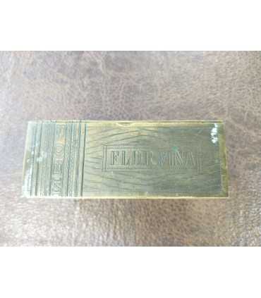 Металлическая коробка из-под табака