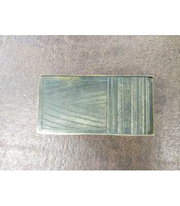 Металлическая коробка из-под табака