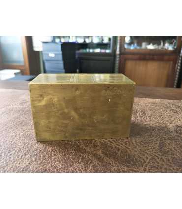 Металлическая коробка из-под папирос