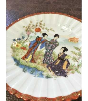 Тарелка №48