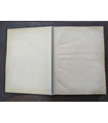 У великой могилы