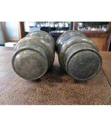 Две чайные банки