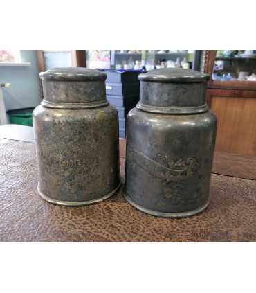 Две чайные банки