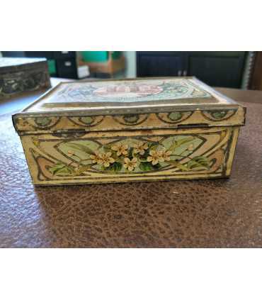 Банка жестяная