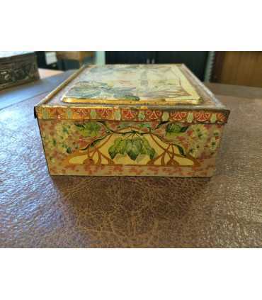 Банка жестяная