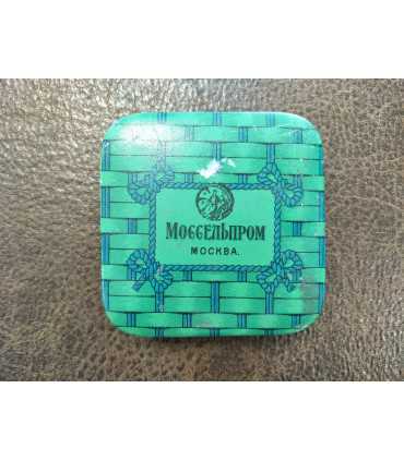 Банка жестяная