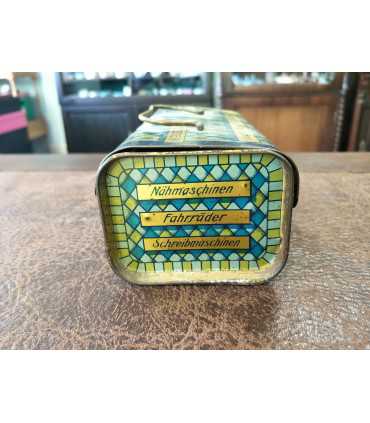 Банка жестяная