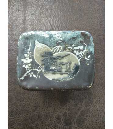 Банка жестяная